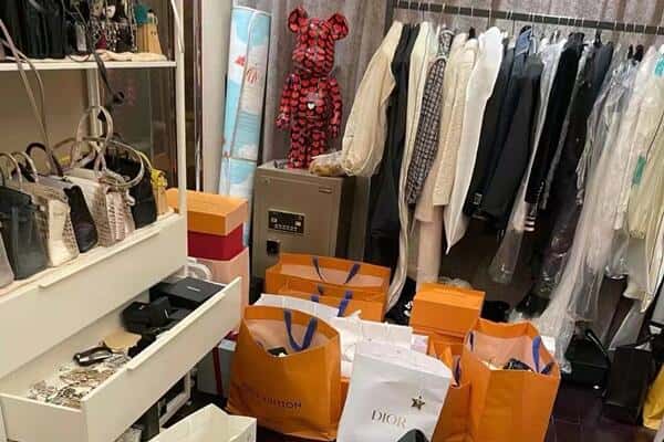 成都双流区回收一线品牌衣服